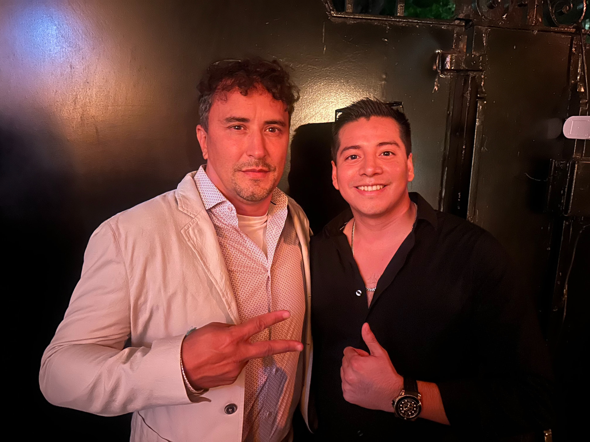 Meeting with Emin Gün Sirer, founder of Avalanche and CEO of Ava Labs, at an international crypto event.
